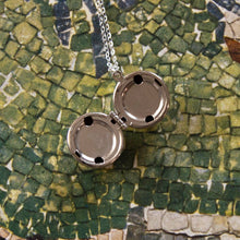 Load image into Gallery viewer, Vintage Large Silver Ball Locket Necklace