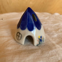 Load image into Gallery viewer, Mouse House Cone Incense Burner