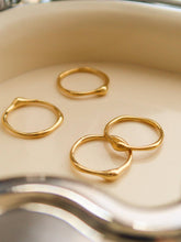 Load image into Gallery viewer, Rowen Band Ring
