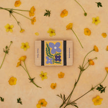 Load image into Gallery viewer, Pocket Flower Press
