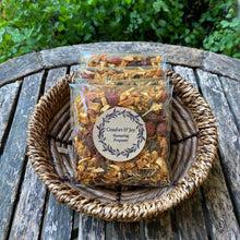 Load image into Gallery viewer, Comfort &amp; Joy Simmering Potpourri
