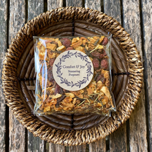 Load image into Gallery viewer, Comfort &amp; Joy Simmering Potpourri
