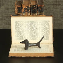 Load image into Gallery viewer, Cast Iron Dog
