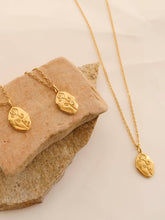 Load image into Gallery viewer, Chrissy Rose Pendant Necklace
