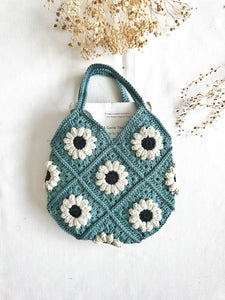 Crochet Daisy Tote Bag