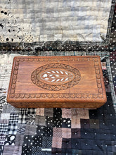 Load image into Gallery viewer, 1970s Wooden Box with Shell Inlay

