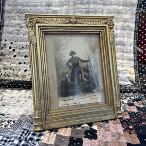 Tassel + Column Frame