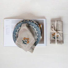 Load image into Gallery viewer, Floral French Knot Napkin Set
